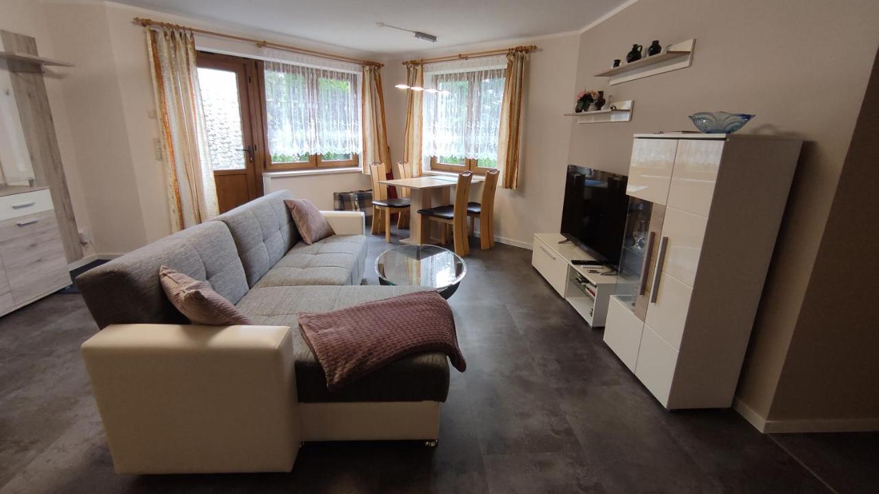 Lang Apartment *